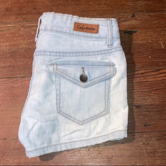 Cafe Denim shorts - Picture 2 of 4